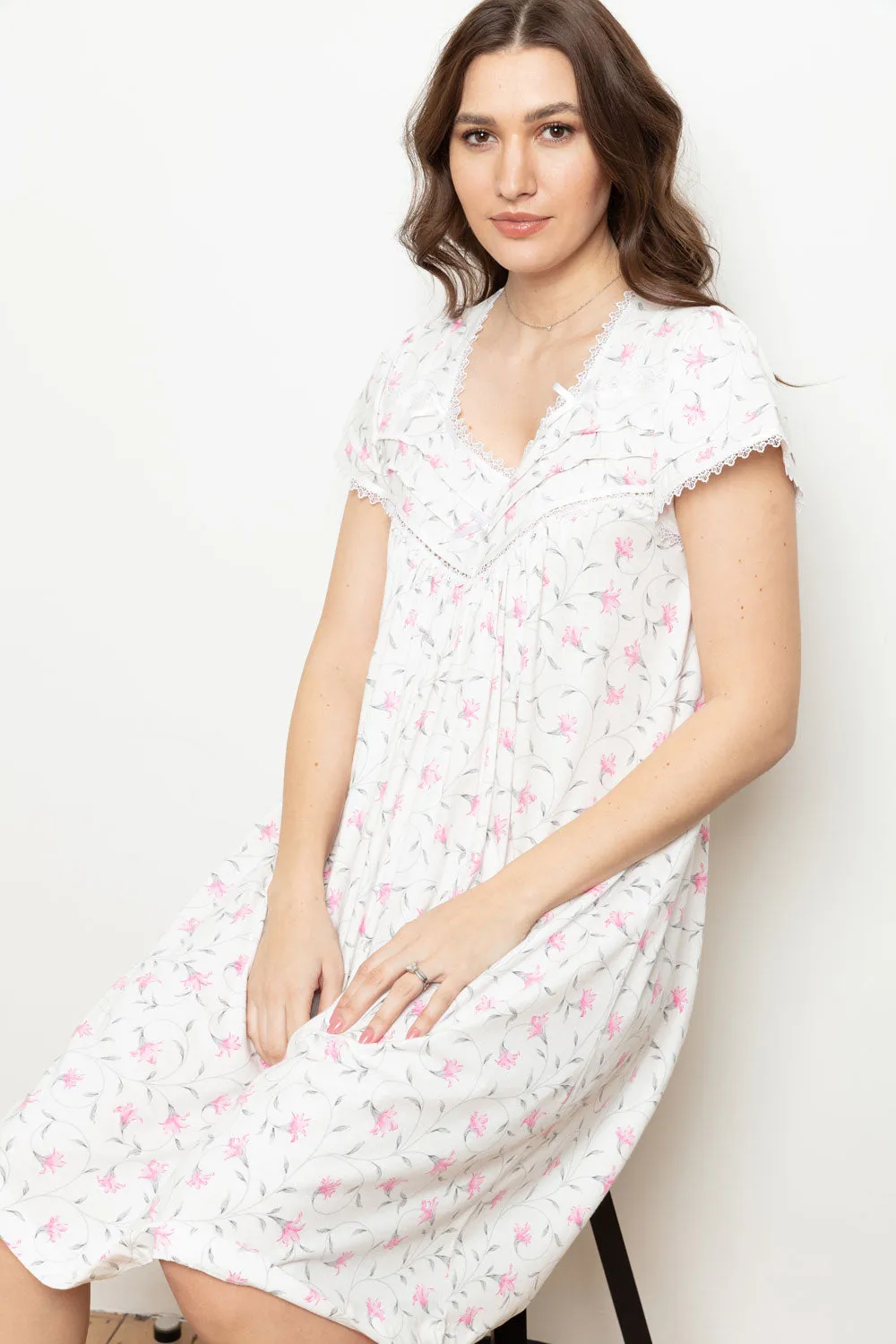 Cottonreal 'Felicia' Cotton Short Sleeve Nightdress in Floral (white)