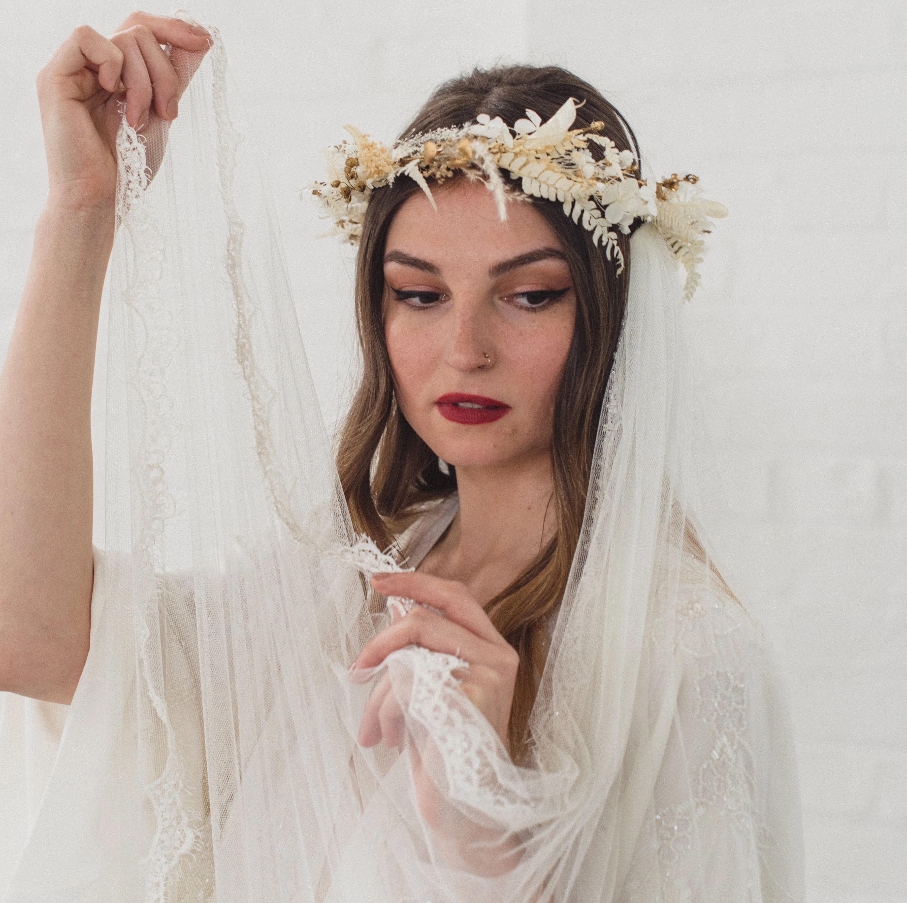 HAZEL | Soft draped veil with narrow beaded lace edge