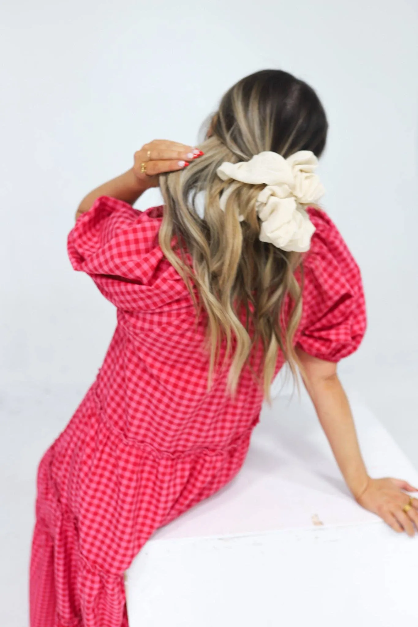 IVORY JUMBO SCRUNCHIE