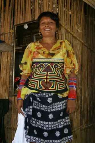 Kuna Indian Folk Art Mola blouse panel from San Blas Islands, Panama. Hand stitched Applique: Birds and Bow & Arrow 20" x 14" (65A)