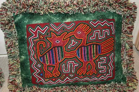 Kuna Indian Folk Art Mola blouse panel from San Blas Islands, Panama. Hand stitched Applique: Birds and Bow & Arrow 20" x 14" (65A)