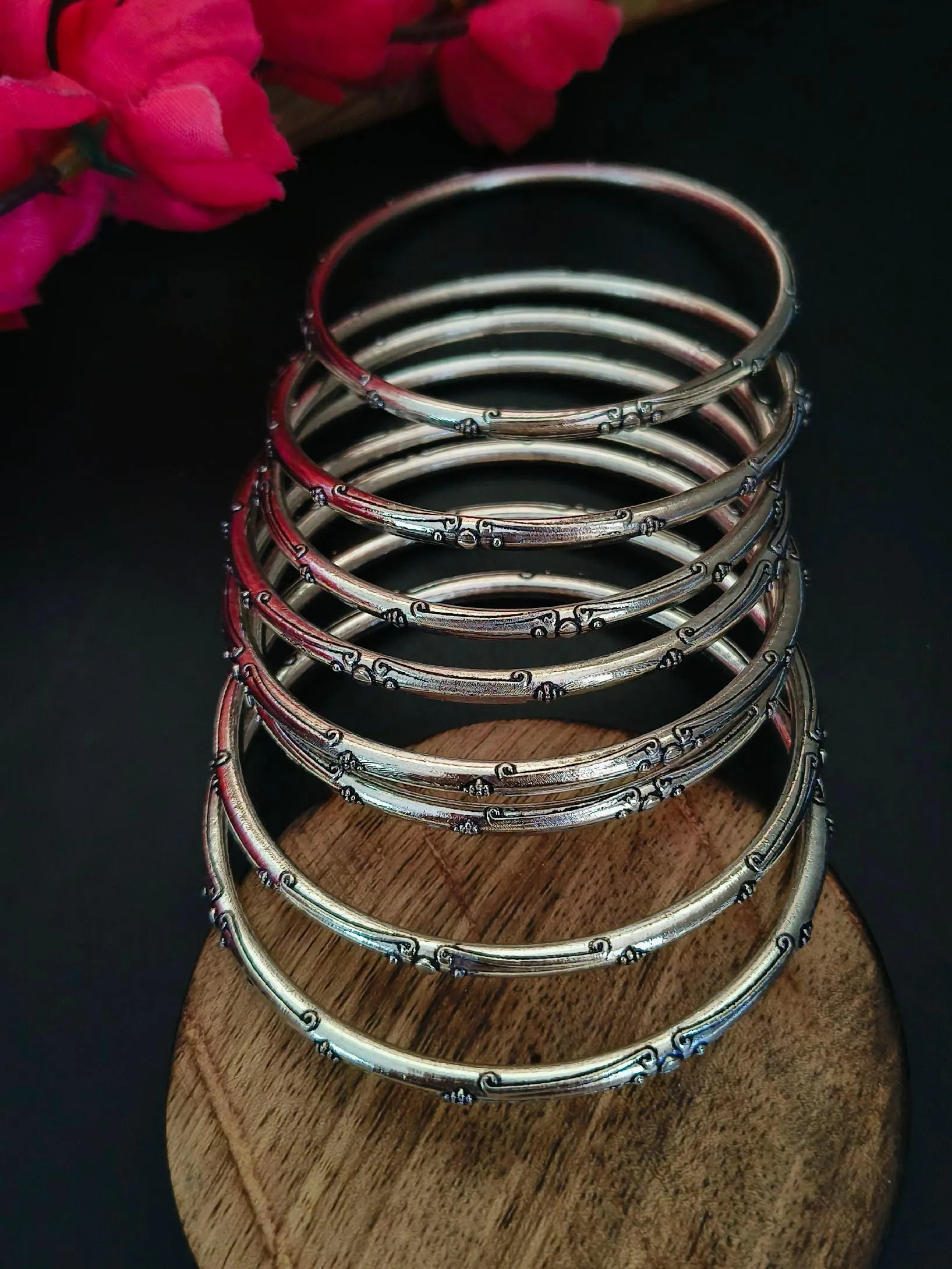 Stylish Oxidised Silver Bangles (8 Pieces) | Sarichka